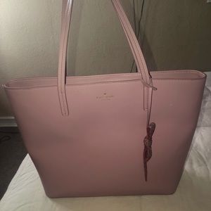 Lightly used Kate spade pink purse! Super cute